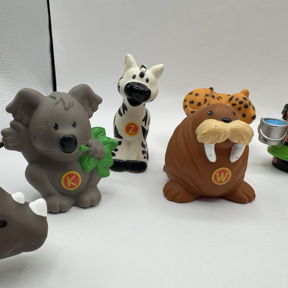 Fisher Price Little People ALPHABET ZOO Letter Animal Figures LOT of 11 - Picture 3 of 7